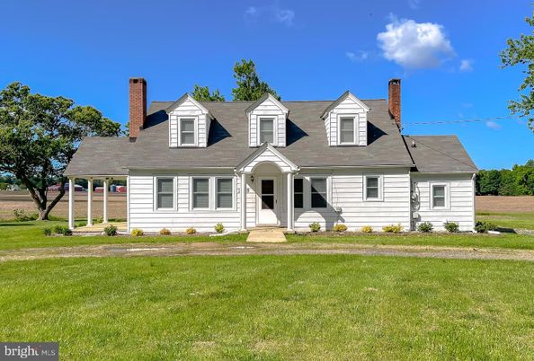 Exterior, Facade, Cape Cod