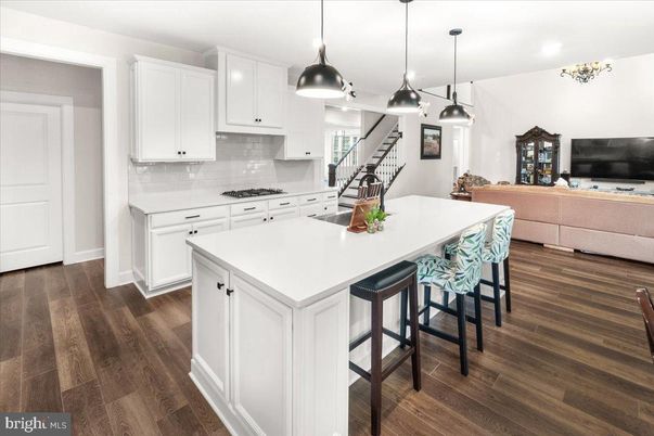Interior, Kitchen, Pendant Lights, Wood Texture Flooring