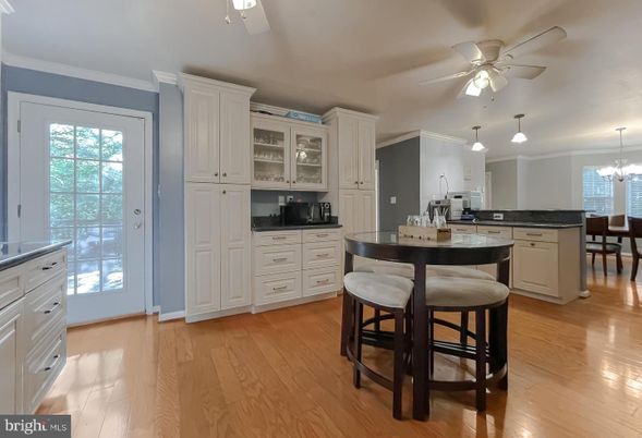 Chandelier, Dining room, Interior, Kitchen, Pendant Lights, Wood Texture Flooring