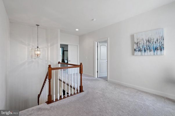 Empty room, Interior, Pendant Lights, Recessed Lighting