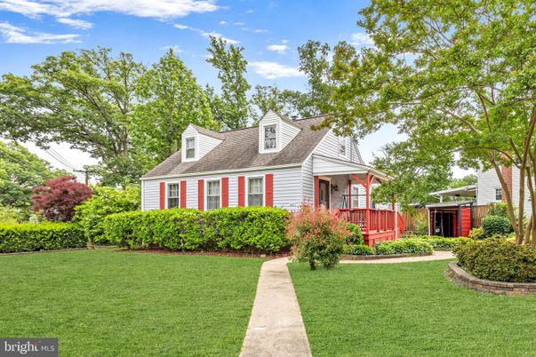 Backyard, Exterior, Facade, Cape Cod