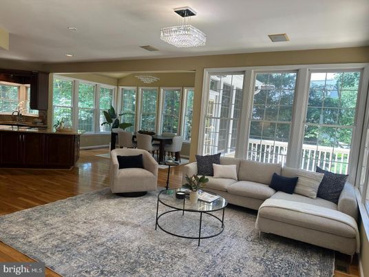 Chandelier, Dining room, Interior, Living room, Recessed Lighting, Wood Texture Flooring