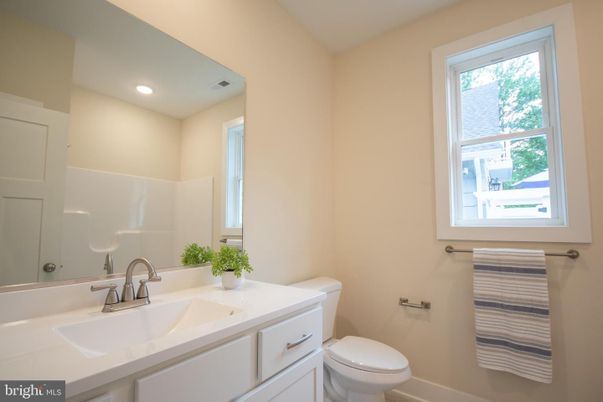 Bathroom, Interior, Recessed Lighting