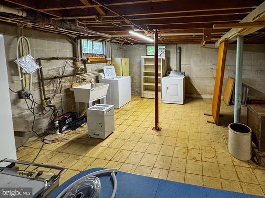 Interior, Stone Walls, Washer