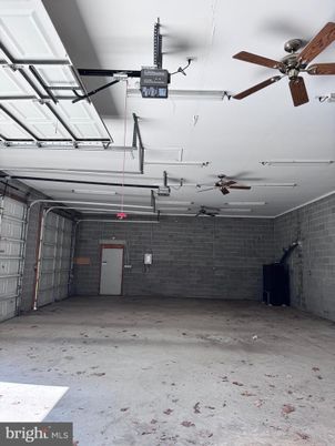 Garage, Interior, Stone Walls