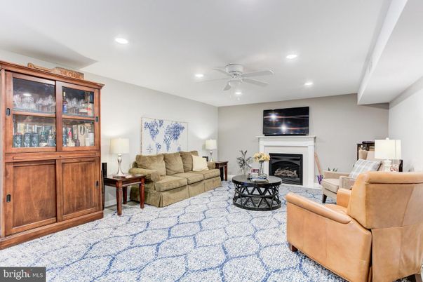 Fireplace, Interior, Living room, Recessed Lighting