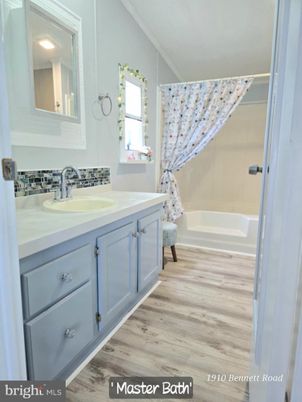 Bathroom, Interior, Wood Texture Flooring
