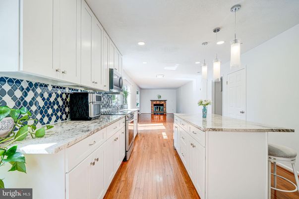 Interior, Kitchen, Pendant Lights, Recessed Lighting, Wood Texture Flooring