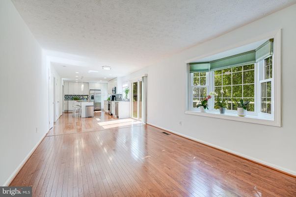 Empty room, Interior, Kitchen, Recessed Lighting, Wood Texture Flooring