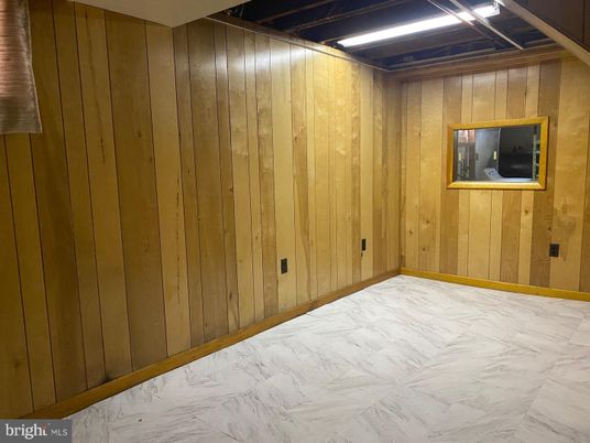 Empty room, Interior, Marble, Wooden Walls