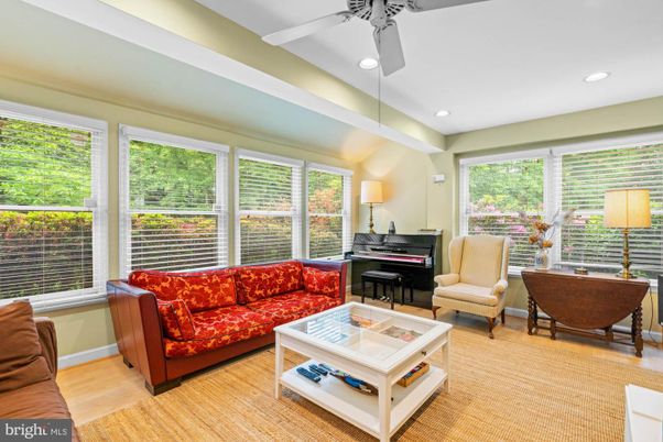 Interior, Living room, Piano, Recessed Lighting, Wood Texture Flooring