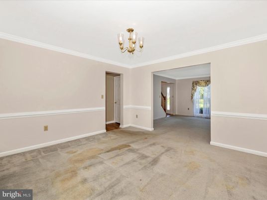 Chandelier, Empty room, Interior
