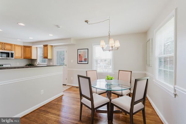 Chandelier, Dining room, Interior, Kitchen, Recessed Lighting, Wood Texture Flooring