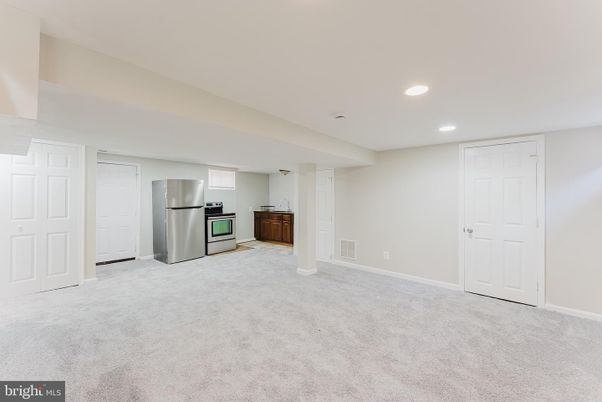 Empty room, Interior, Kitchen, Recessed Lighting, Stainless Steel Appliances