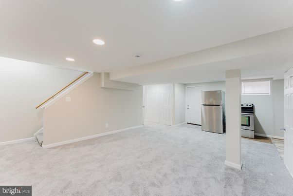 Empty room, Interior, Kitchen, Recessed Lighting