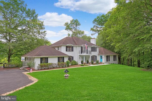 Backyard, Exterior, Facade, French Provincial