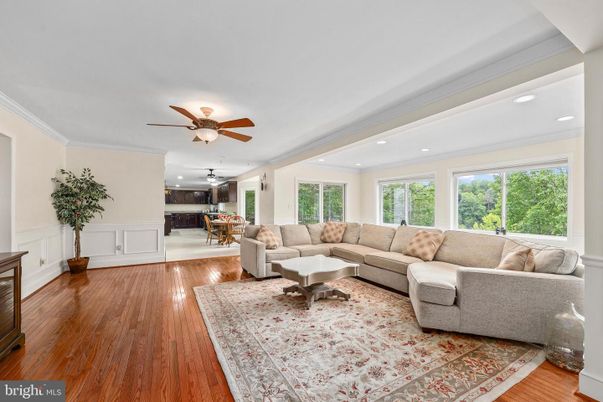 Dining room, Interior, Living room, Recessed Lighting, Wood Texture Flooring