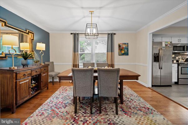 Dining room, Interior, Kitchen, Pendant Lights, Stainless Steel Appliances, Wood Texture Flooring