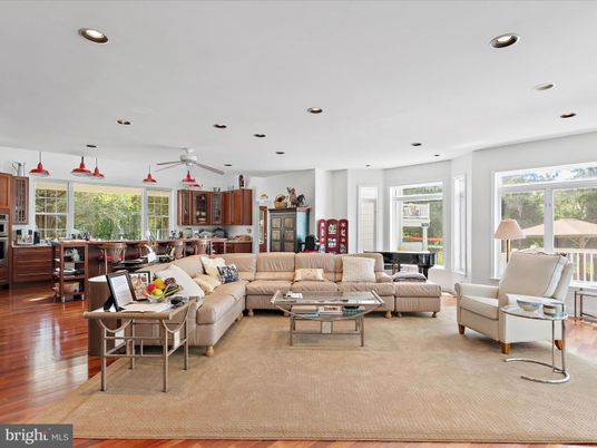 Interior, Kitchen, Living room, Pendant Lights, Recessed Lighting, Wood Texture Flooring