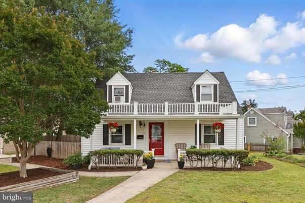 Exterior, Facade, Cape Cod