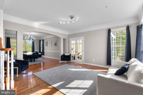 Dining room, Interior, Living room, Pendant Lights, Wood Texture Flooring