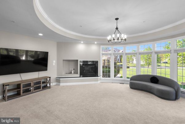 Chandelier, Fireplace, Interior, Recessed Lighting