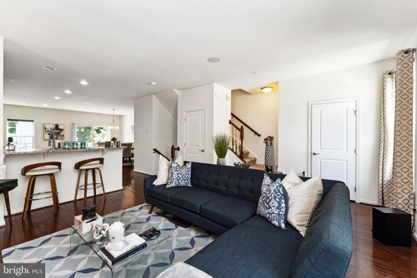 Interior, Kitchen, Living room, Pendant Lights, Recessed Lighting, Wood Texture Flooring