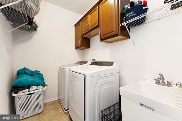 Interior, Washer