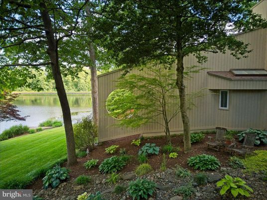 Exterior, Water