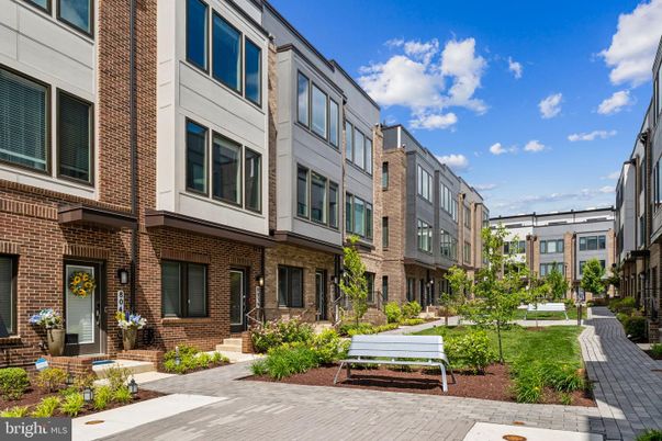 Exterior, Facade, Brick Facade, Rowhouse