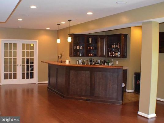 Interior, Pendant Lights, Recessed Lighting, Wood Texture Flooring
