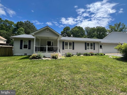 Attached, Backyard, Exterior, Facade, Ranch