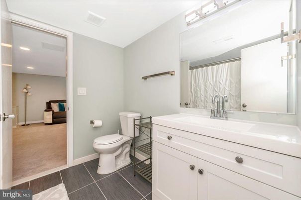 Bathroom, Interior, Recessed Lighting