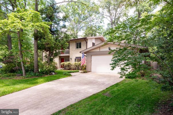 Attached, Backyard, Exterior, Facade, Brick Facade, Split Level