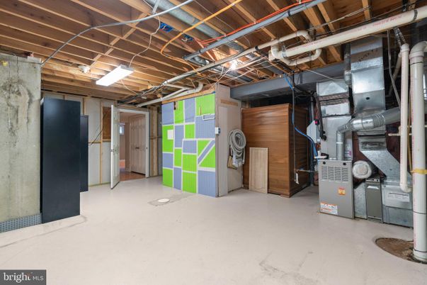Interior, Washer, Wooden Walls