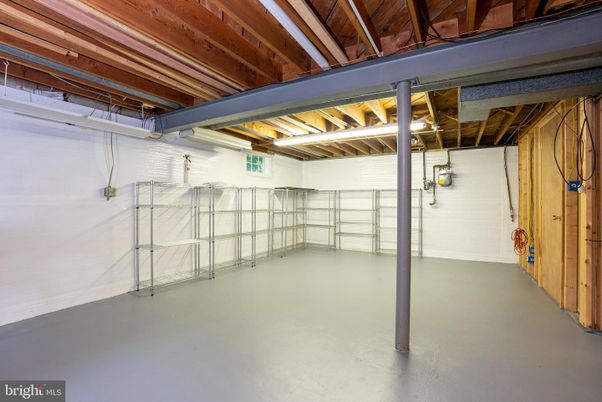 Garage, Interior, Wooden Beams, Wooden Ceilings
