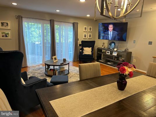 Chandelier, Dining room, Interior, Living room, Recessed Lighting, Wood Texture Flooring