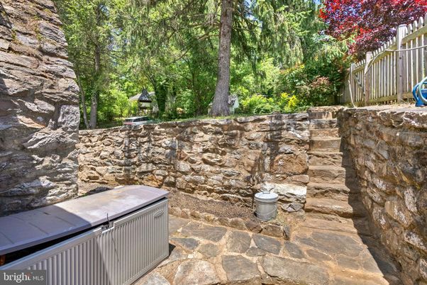 Exterior, Hot Tub