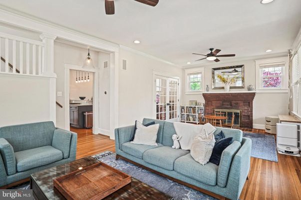 Fireplace, Interior, Living room, Pendant Lights, Recessed Lighting, Wood Texture Flooring