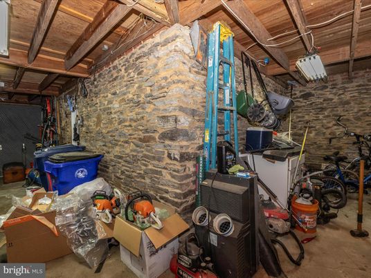 Interior, Washer, Wooden Beams, Wooden Ceilings
