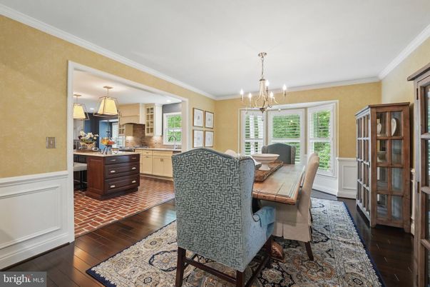 Chandelier, Dining room, Interior, Kitchen, Wood Texture Flooring