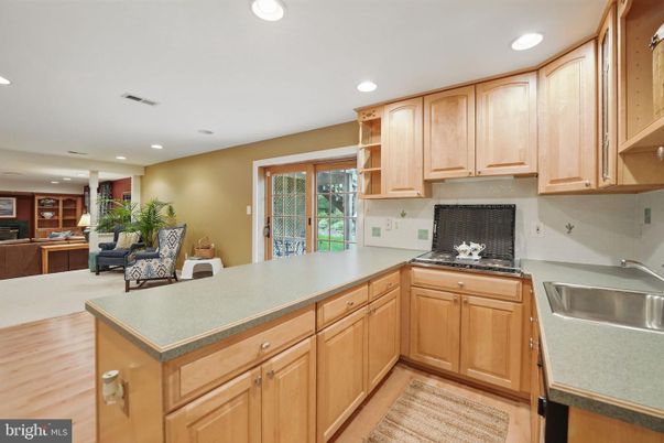 Interior, Kitchen, Living room, Recessed Lighting, Wood Texture Flooring