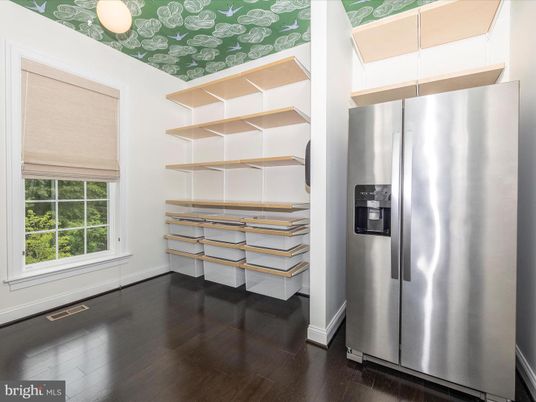 Interior, Stainless Steel Appliances, Wood Texture Flooring