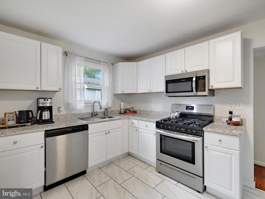 Interior, Kitchen, Marble, Stainless Steel Appliances