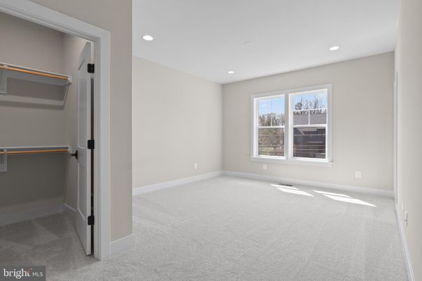 Empty room, Interior, Recessed Lighting