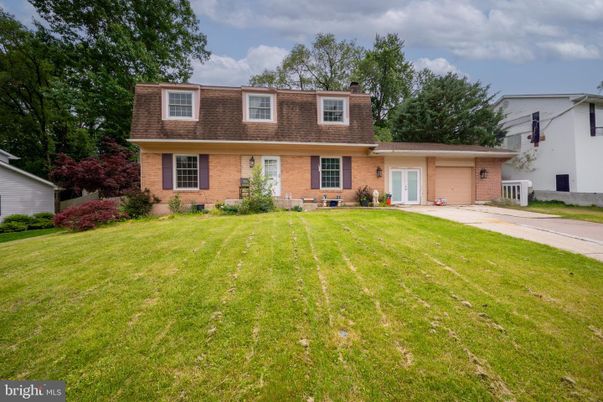 Attached, Exterior, Facade, Brick Facade, Cape Cod