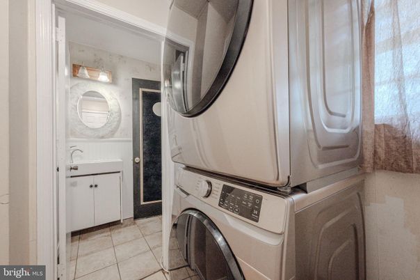 Interior, Utility Closets, Washer