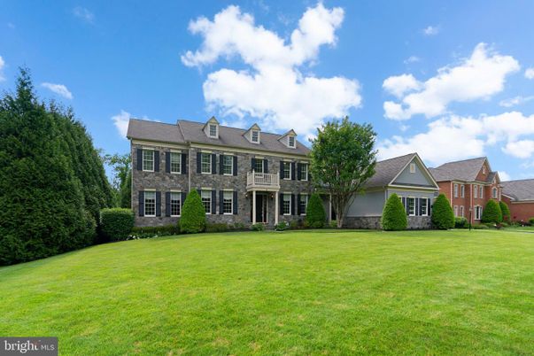 Backyard, Exterior, Facade, Brick Facade, Georgian