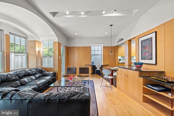 Interior, Living room, Pendant Lights, Recessed Lighting, Wood Texture Flooring