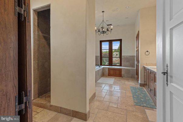 Bathroom, Chandelier, Interior, Pendant Lights, Recessed Lighting